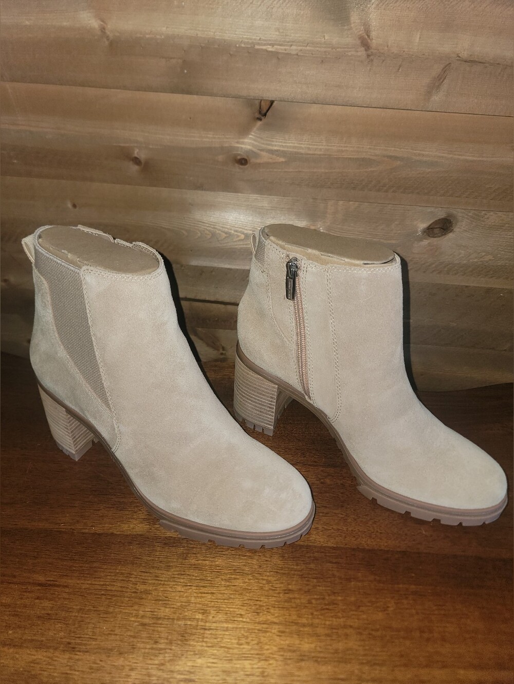 Never Worn Vince Camuto Dustelie Suede Ankle Boot with Block Heel / Tortilla